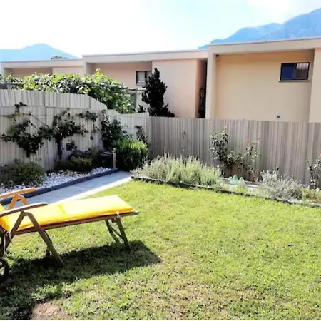 Camera in casa con giardino Gordola