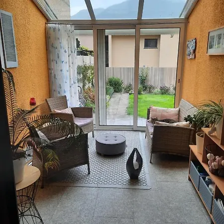 Camera In Casa Con Giardino